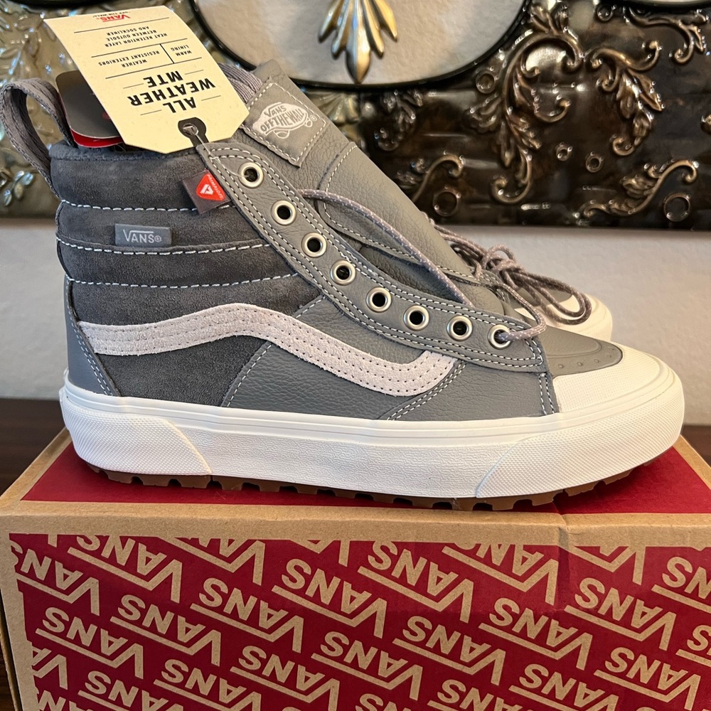 Vans Sk8 Hi MTE 2.0 DX size 8 Women’s